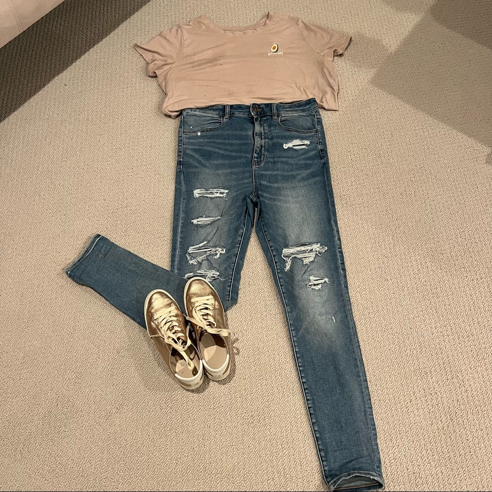 American Eagle distressed highest rise jegging